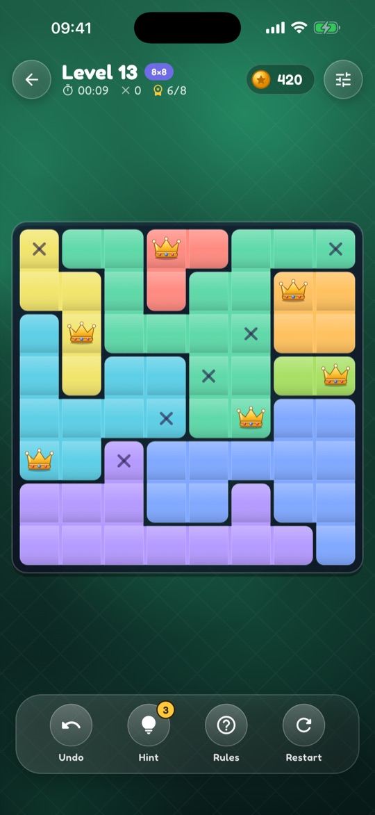 Royal Weave: crowns on a coloured grid